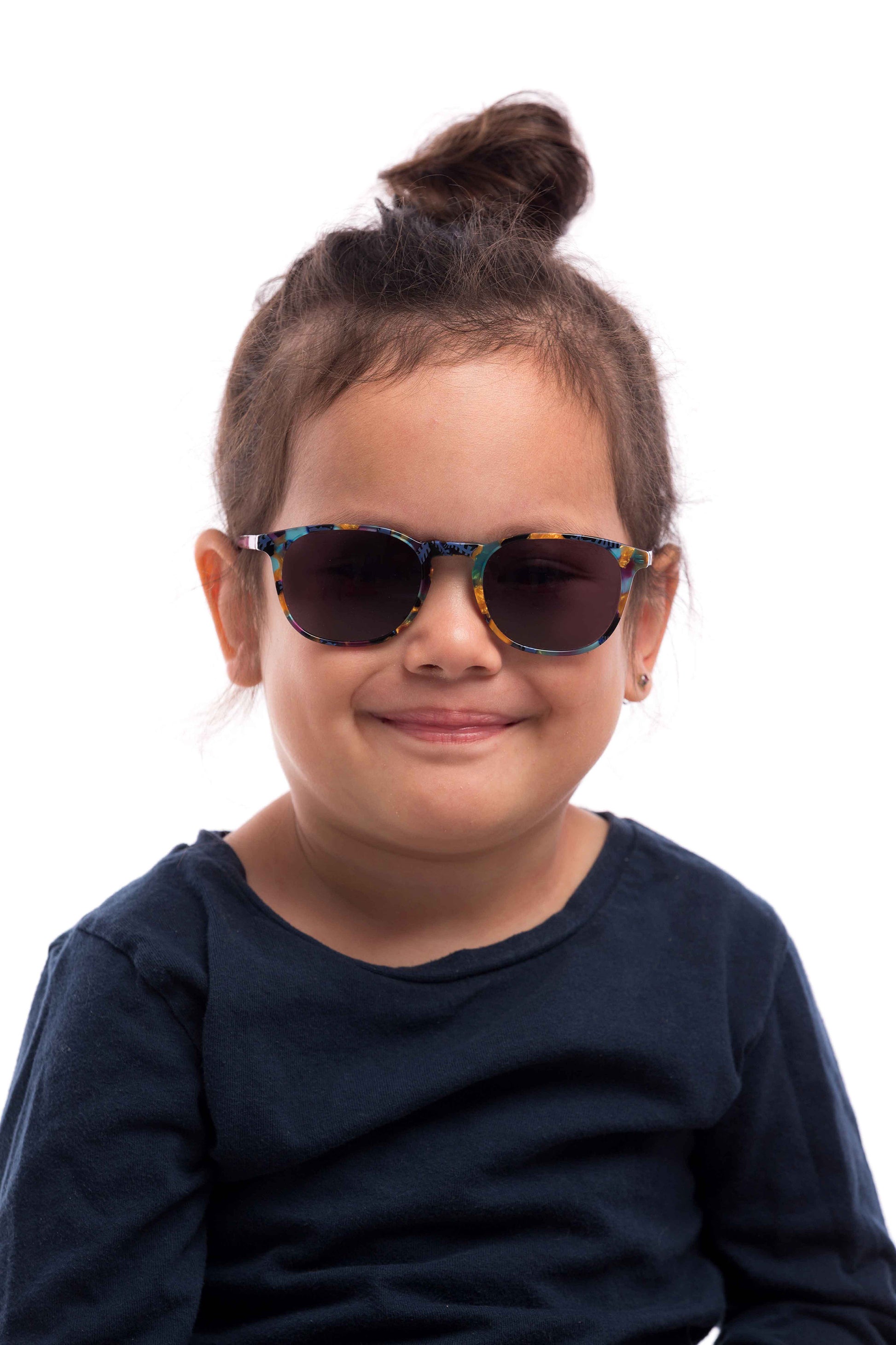 Girl Wearing Elsa Kids Sunglasses Readers (Grey)