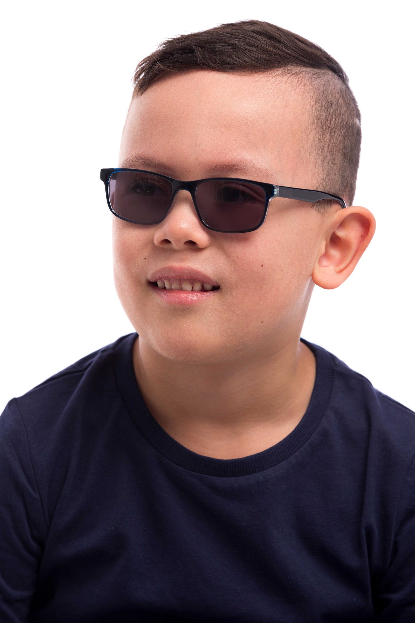 Boy Wearing Theo Kids Sunglasses (Brown)